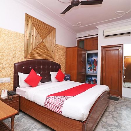 Oyo 29304 Hotel Pooja Yamunānagar Екстериор снимка