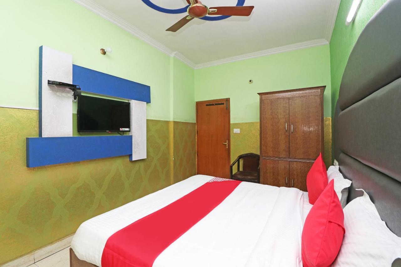 Oyo 29304 Hotel Pooja Yamunānagar Екстериор снимка