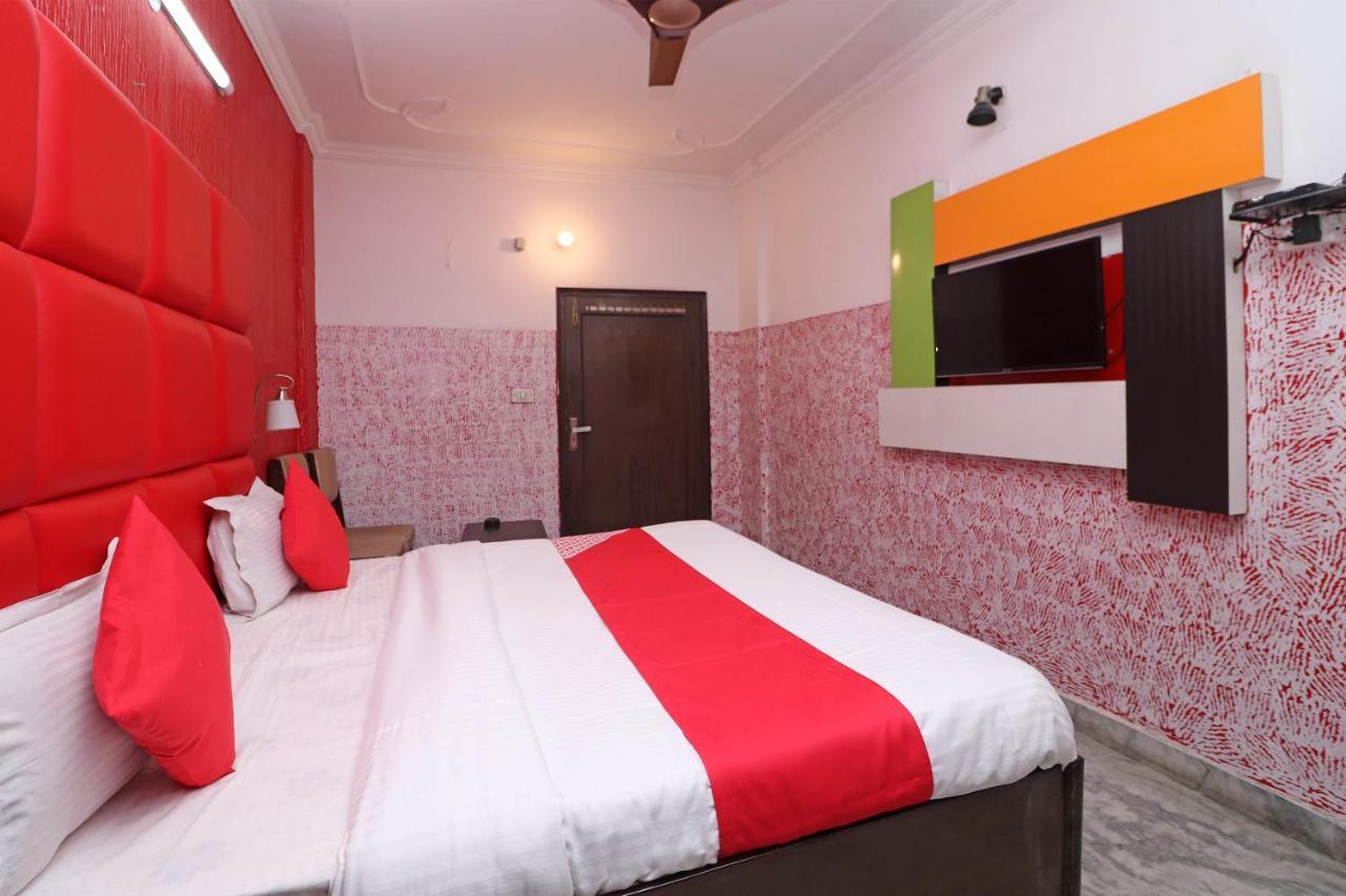 Oyo 29304 Hotel Pooja Yamunānagar Екстериор снимка
