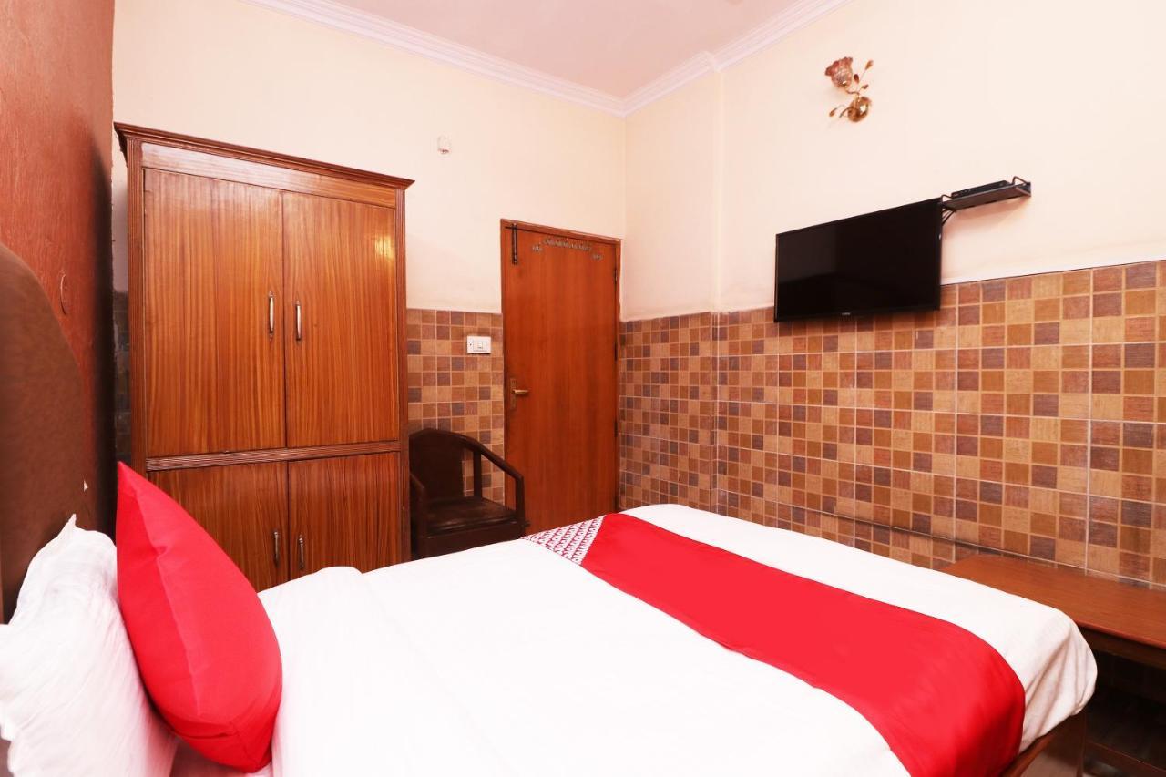 Oyo 29304 Hotel Pooja Yamunānagar Екстериор снимка
